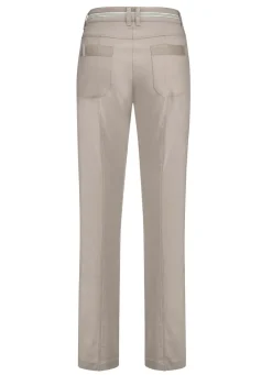 Aufwendig gearbeitete Hose