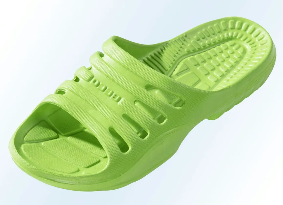 Badeschuhe mit Massage-Fußbett
