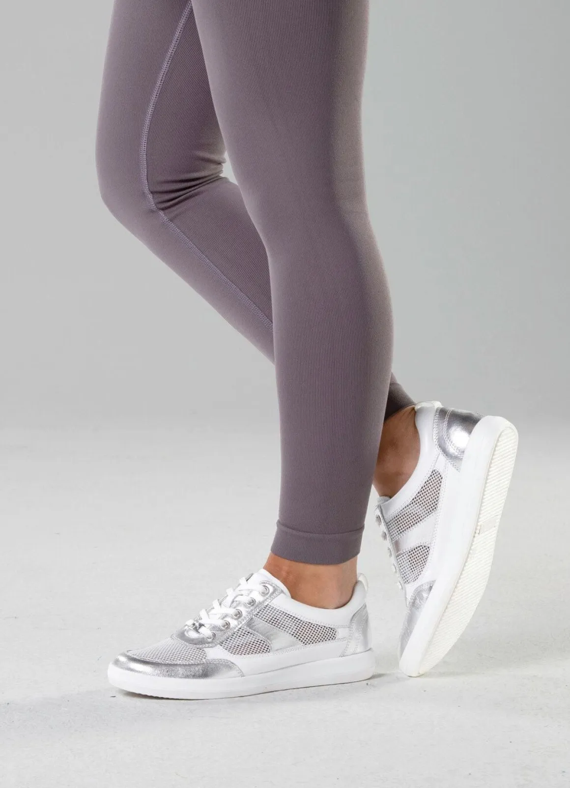 ELENA EDEN Sneaker aus Nappaleder und luftigem Textil in Netzoptik