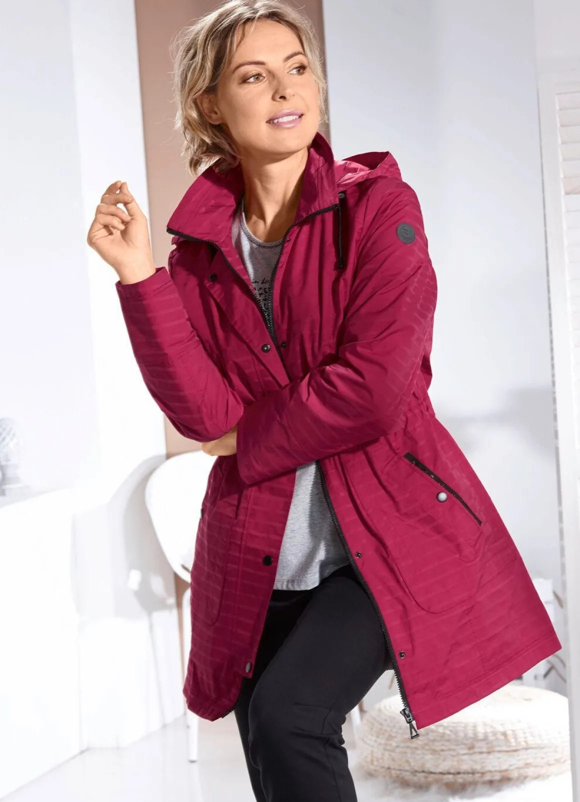 Funktionsjacke mit dezentem Streifendessin