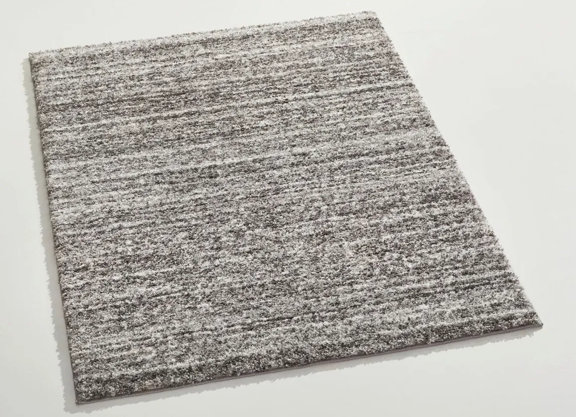 Handgetuftete Brücken und Teppiche mit dichtem Flor