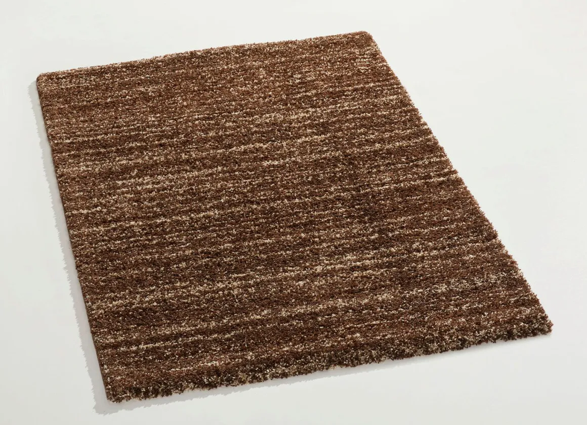 Handgetuftete Brücken und Teppiche mit dichtem Flor