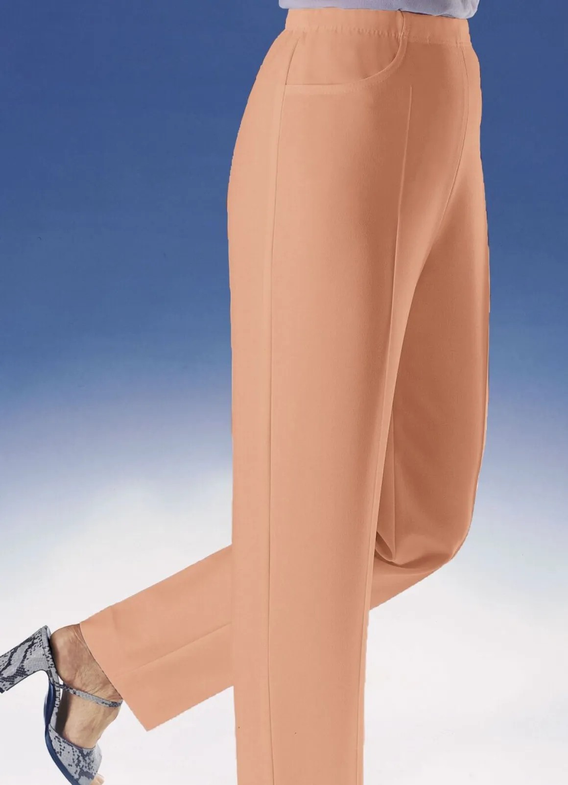 Hose mit praktischen Seitentaschen in 6 Farben