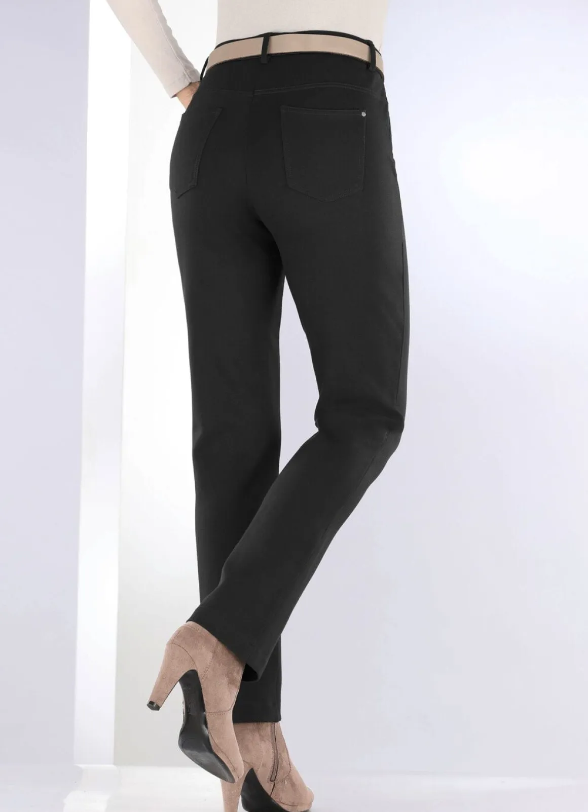 Hose mit sportivem Chic