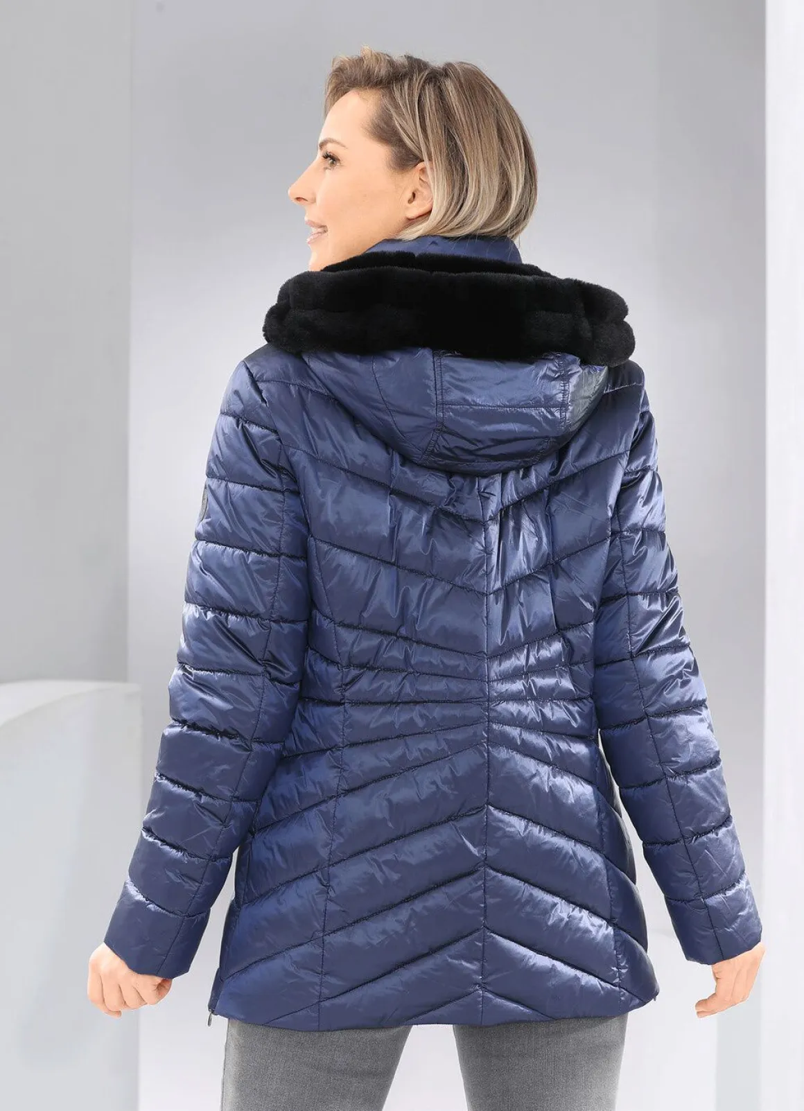 Jacke aus recycelten Fasern