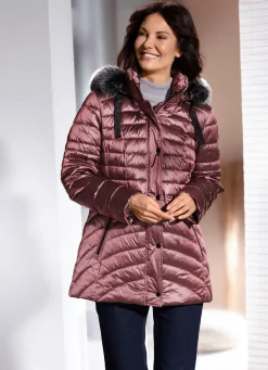 Jacke mit abnehmbarer Kapuze