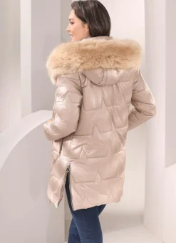 Jacke mit abnehmbarer Kapuze