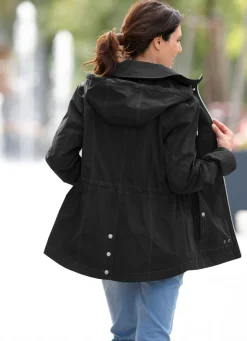Jacke mit abnehmbarer Kapuze
