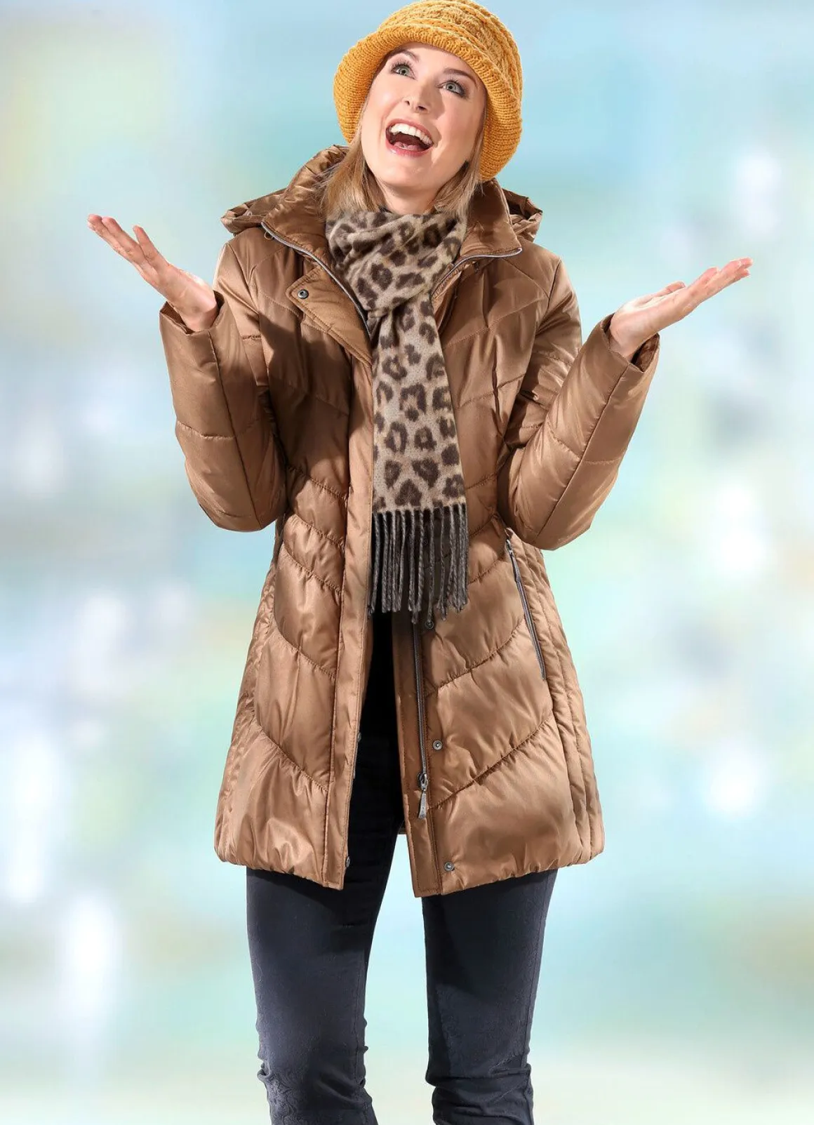 Jacke mit abnehmbarer Kapuze