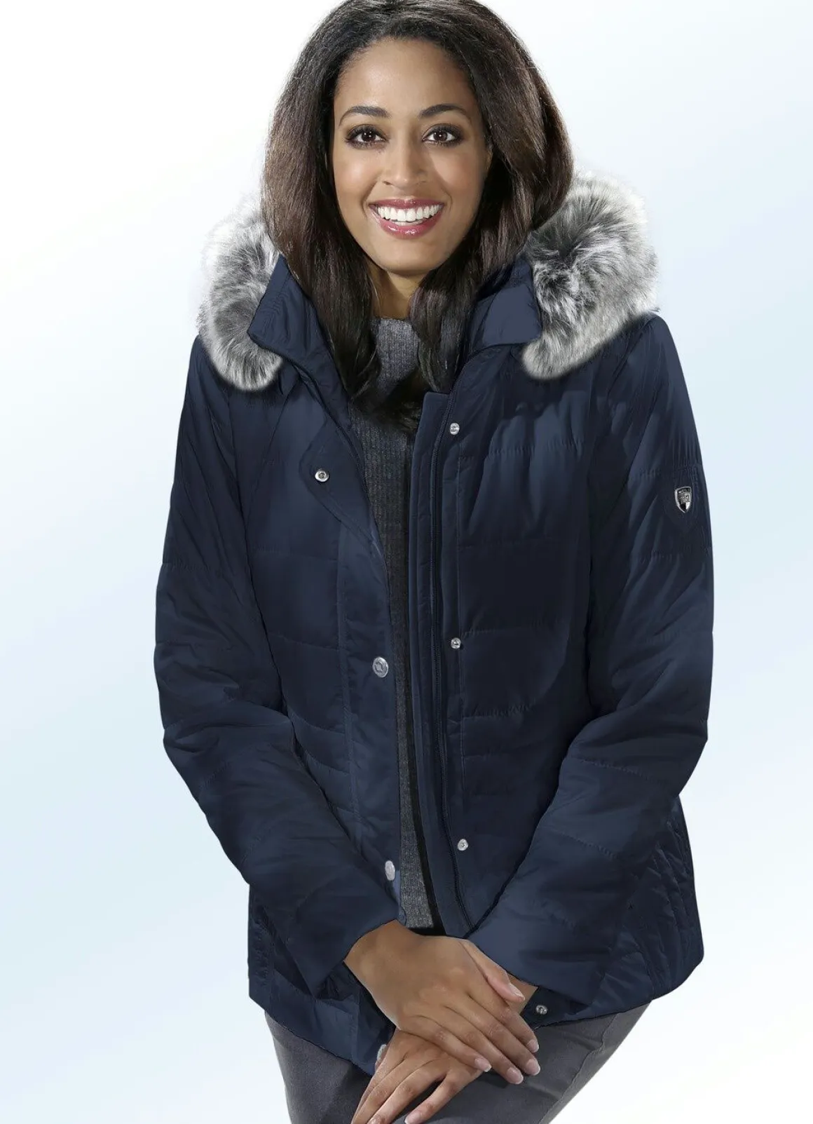 Jacke mit abnehmbarer Kapuze