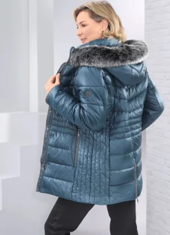 Jacke mit figurfreundlicher Längssteppung seitlich