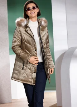 Jacke mit figurschmeichelnder Längssteppung seitlich