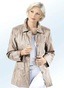 Jacke mit Reißverschluss unter der Knopfleiste