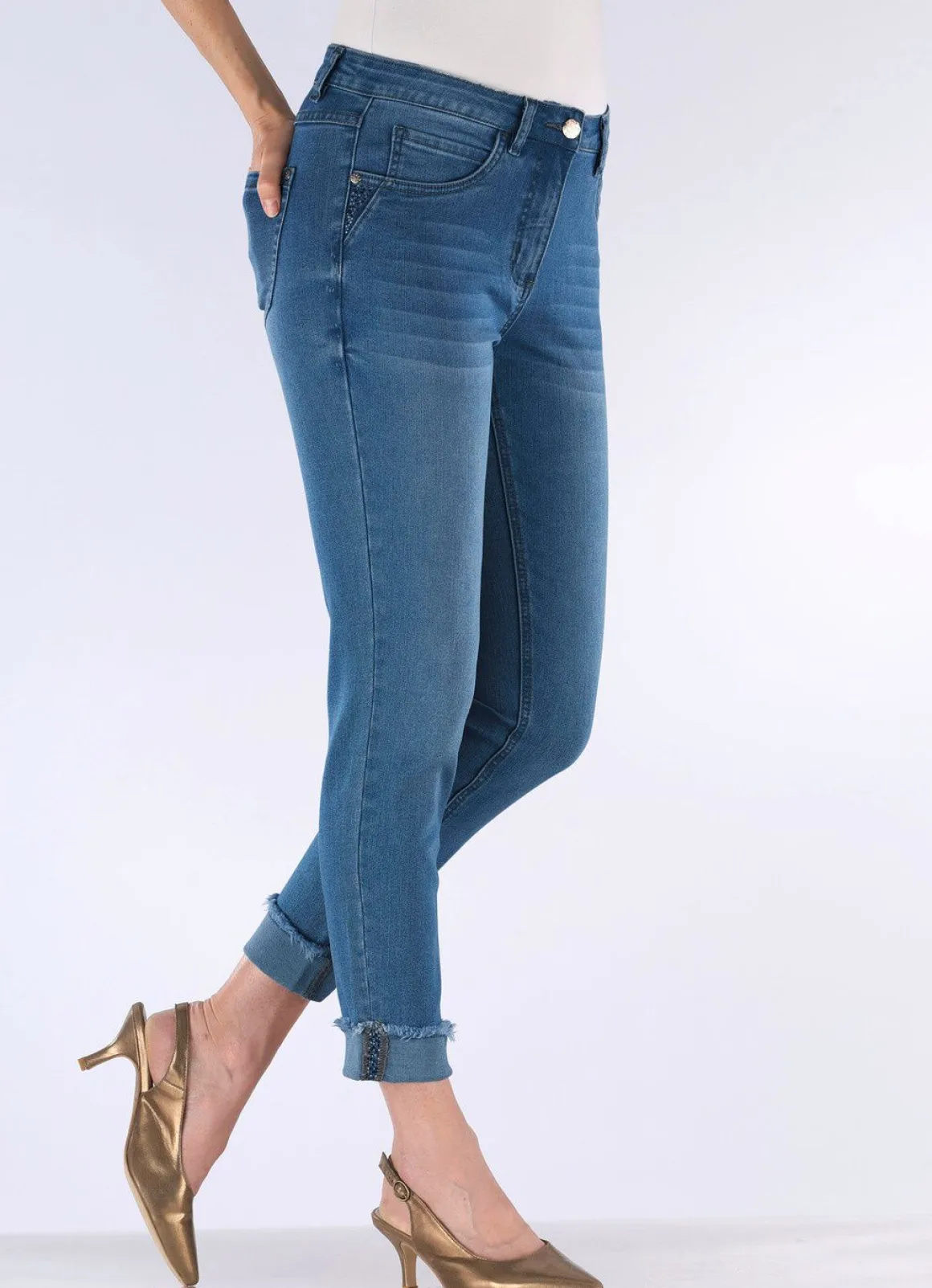 Jeans mit funkelndem Glitzersteinchenbesatz