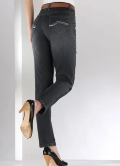 Jeans mit schönen Stickereien und funkelnden Strassteinen