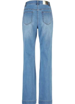 Jeans mit trendigen Zierknöpfen