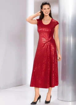 Kleid mit raffinierter Knotenoptik