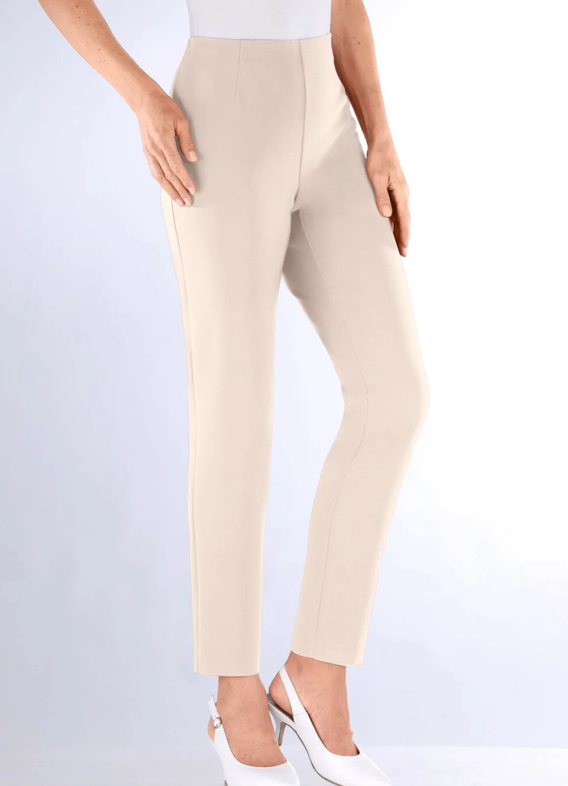 Knöchellange Hose mit angeschnittenem Bund