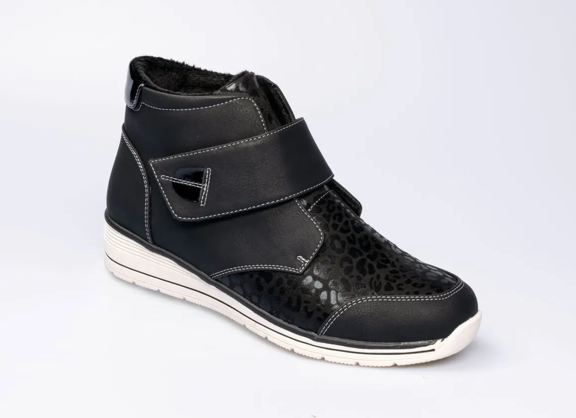 Komfort-Stiefelette im angesagten Leo-Look