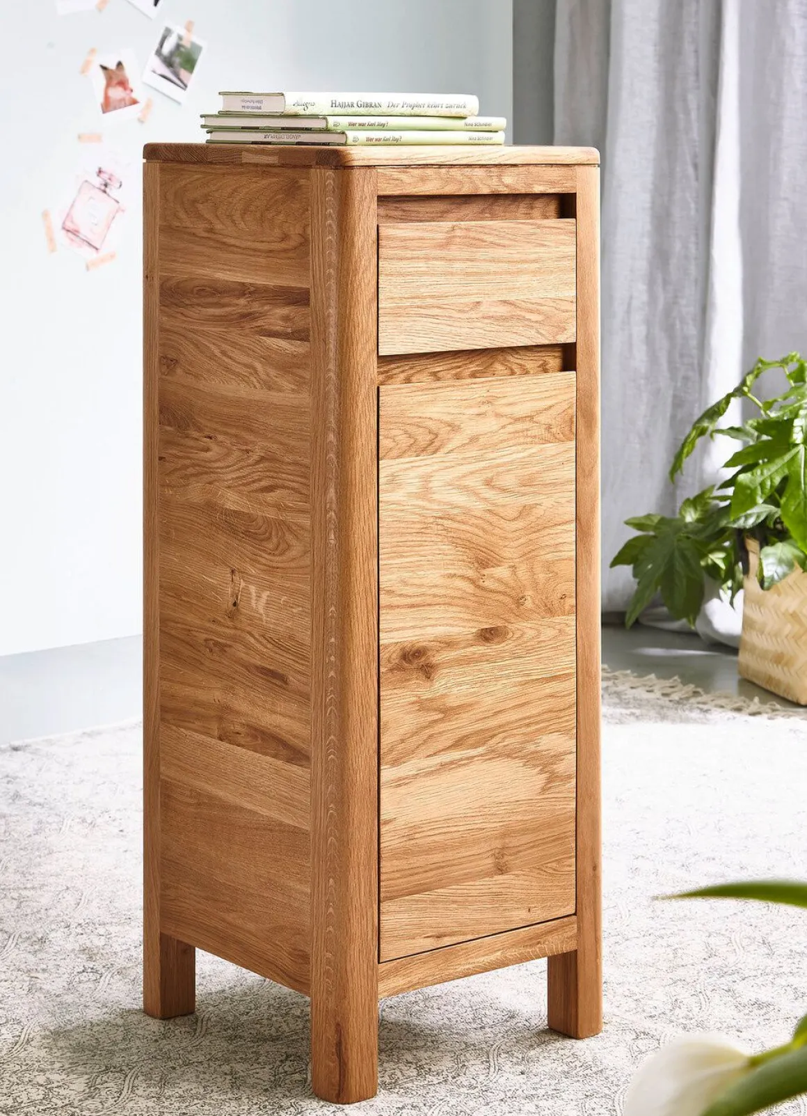 Kommode aus geöltem Massivholz