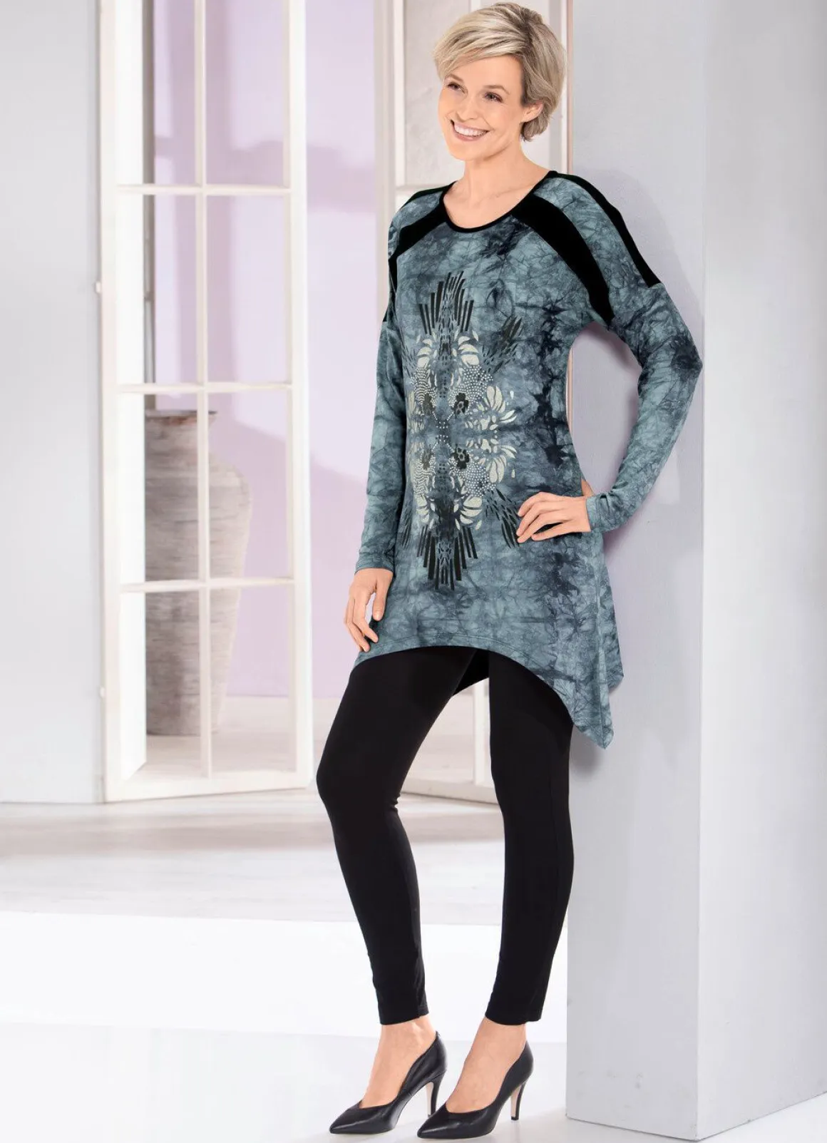 Longshirt in aktueller Batik-Optik in 2 Farben