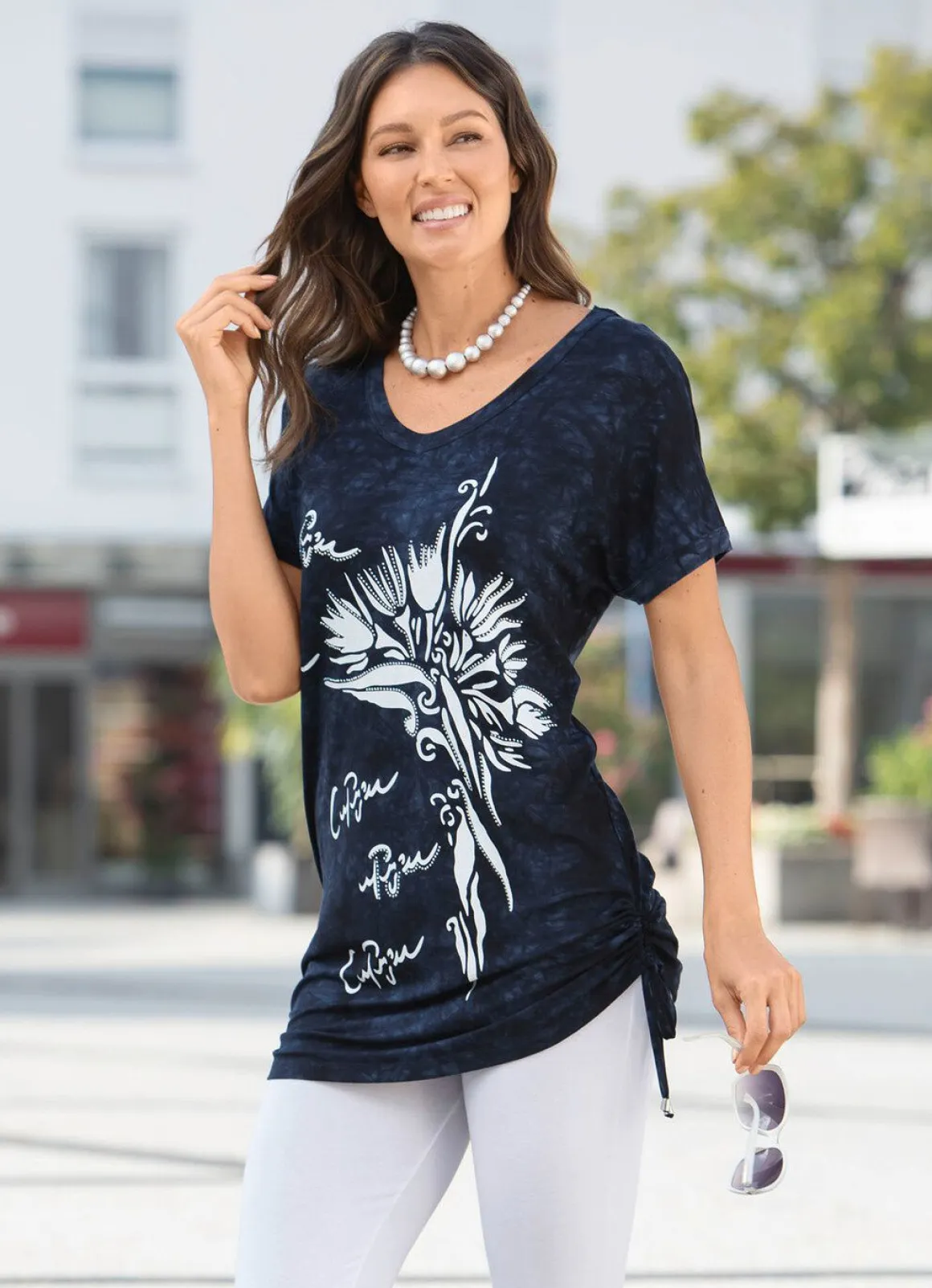 Longshirt in Batik-Optik in 2 Farben
