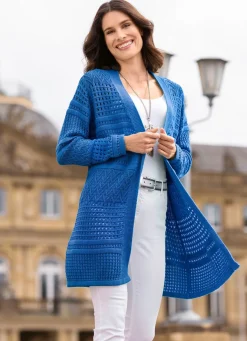 Long-Strickjacke in Struktur- und Ajourmustermix