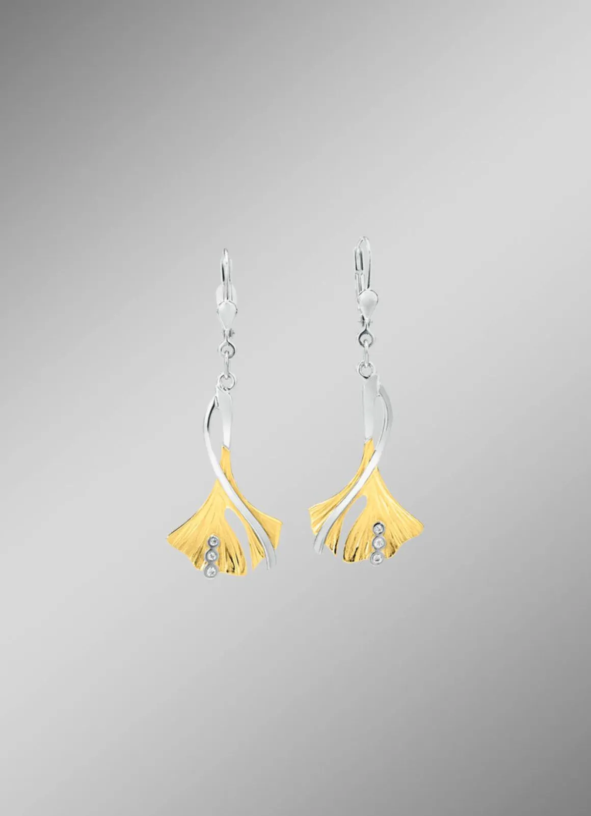 Ohrringe Ginkgoblatt in Bicolor mit synth. Zirkonia