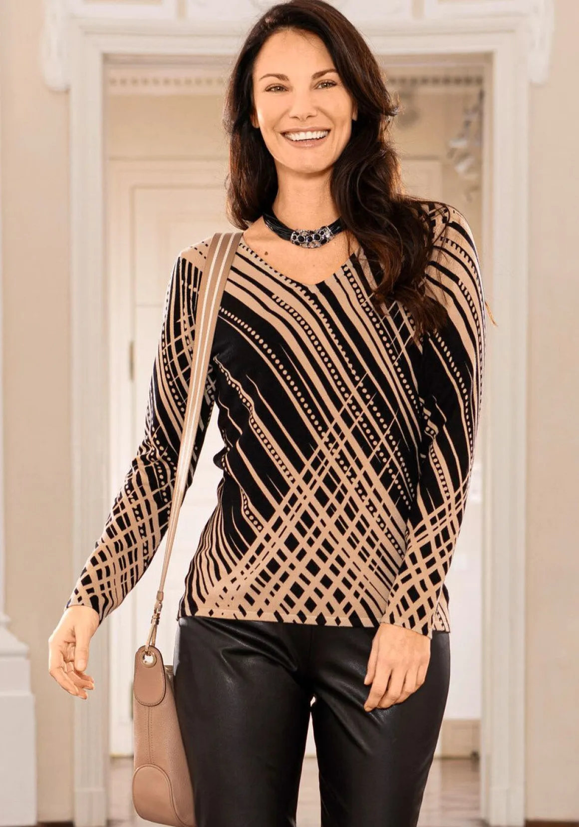 Pullover in Feinstrick