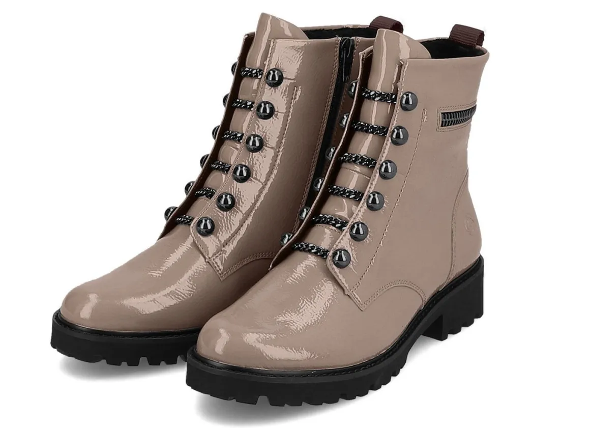 Remonte Stiefelette mit trendigen Zierketten in Schnür-Optik