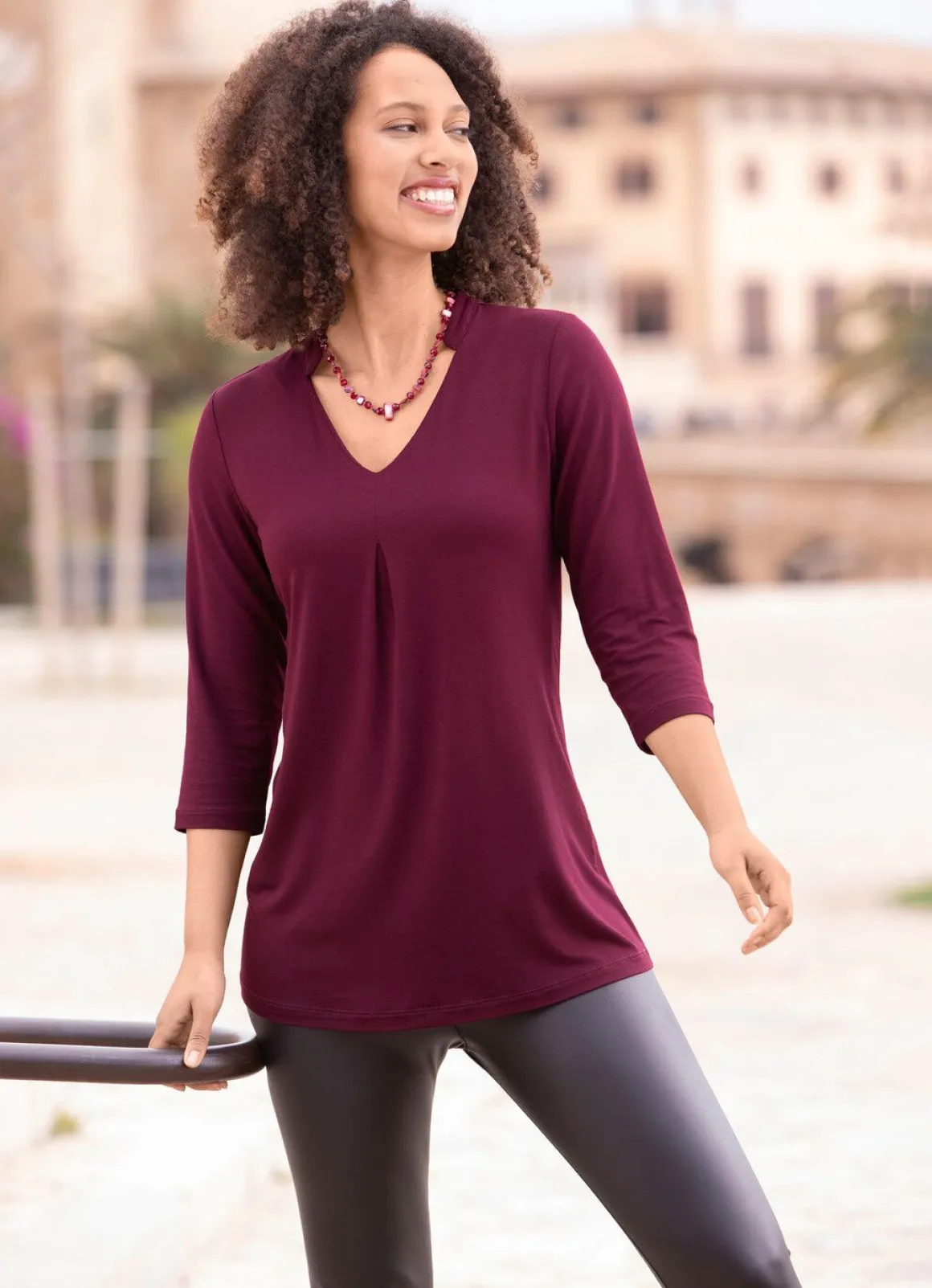 Shirt-Tunika mit V-Ausschnitt