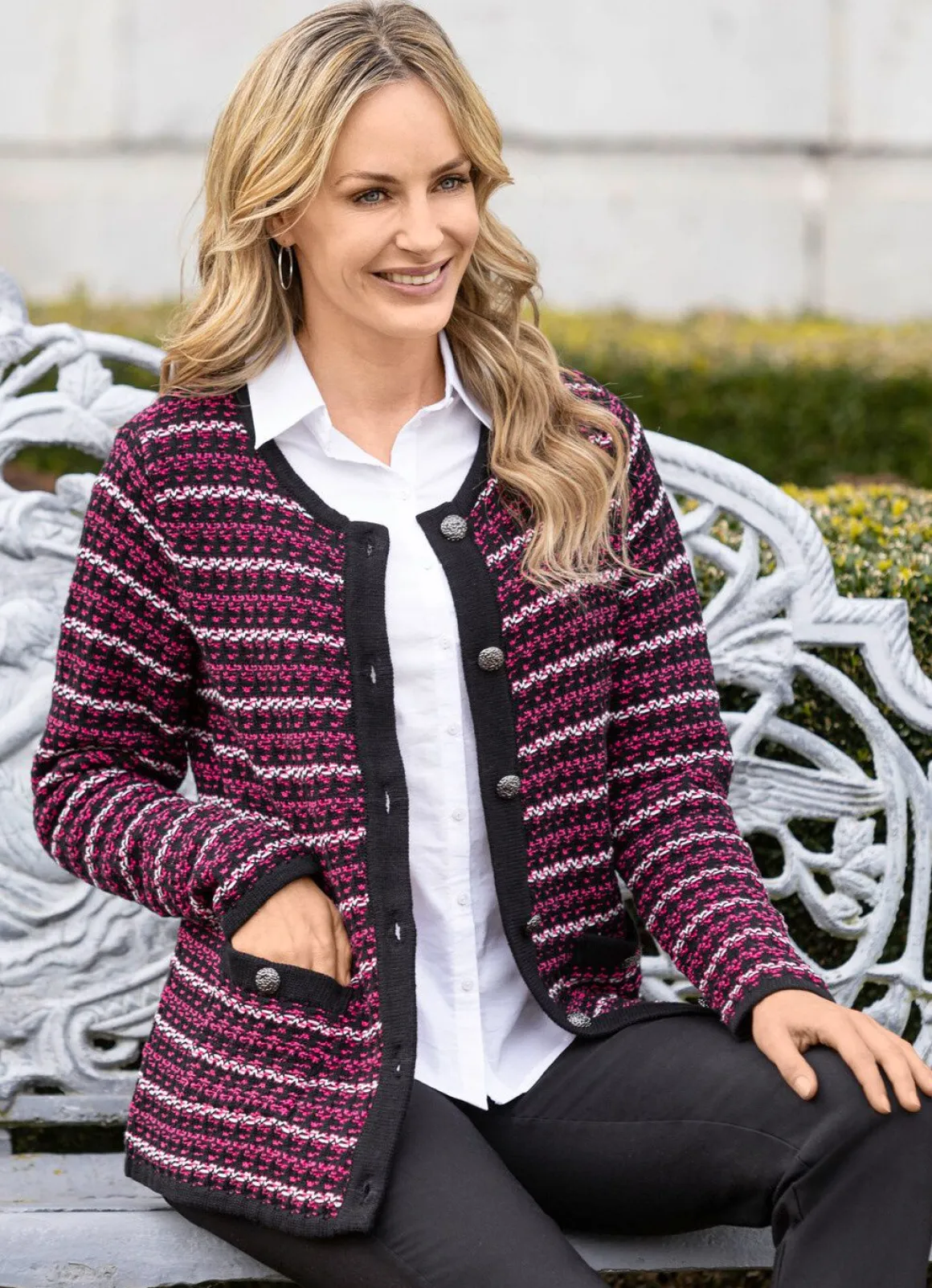 Strickjacke in Jacquard-Dessin