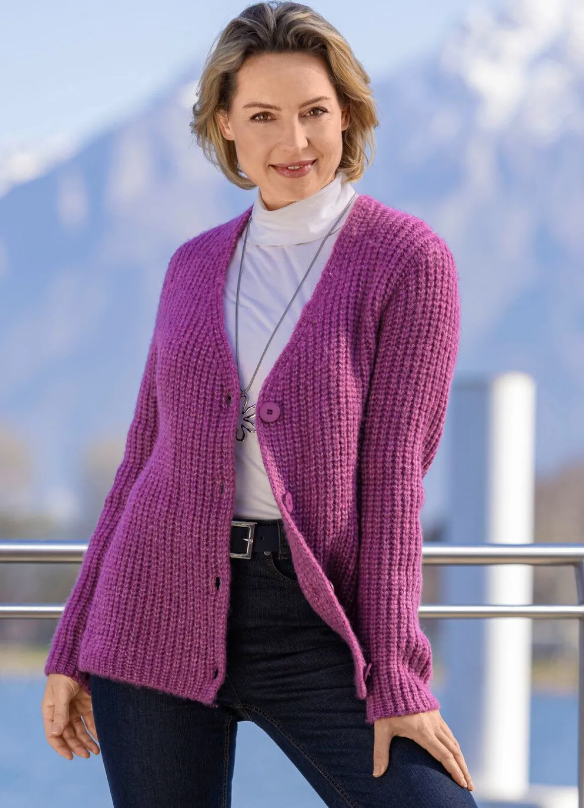 Strickjacke in superflauschigem Grobstrick