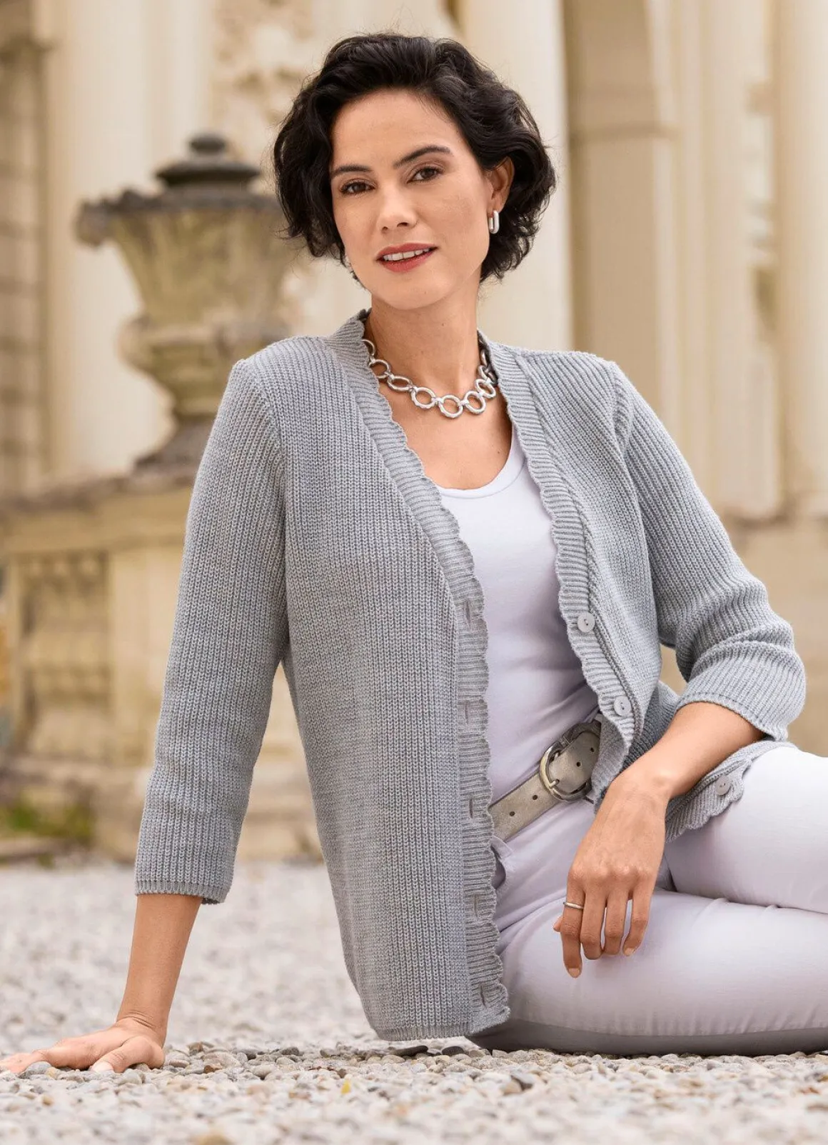 Strickjacke mit dezenten Glitzereffekten
