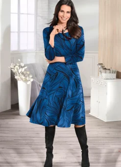 Strick-Kleid auch in Kurzgrößen