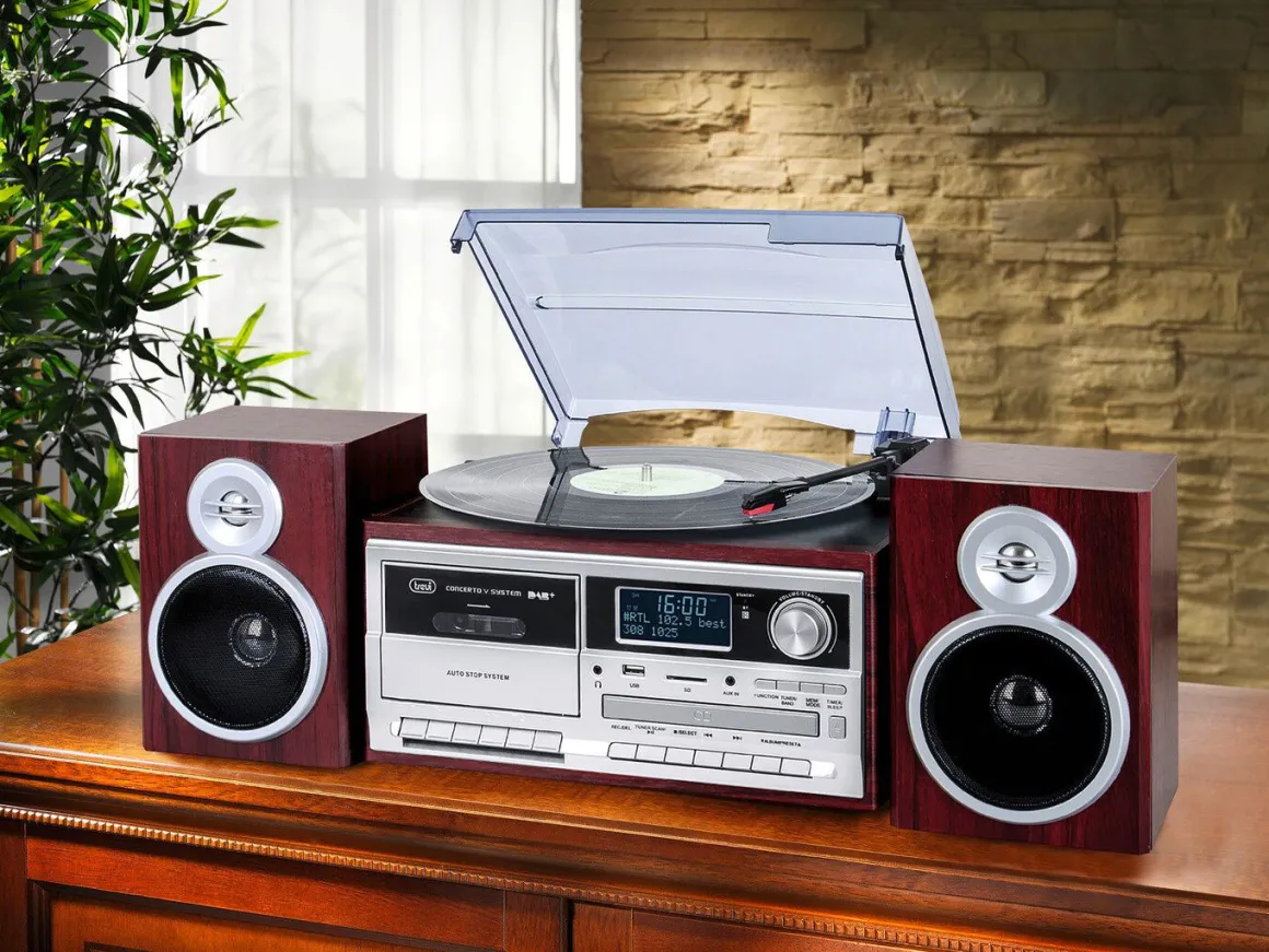 Trevi TT 1072 DAB Nostalgie-Stereoanlage mit DAB+