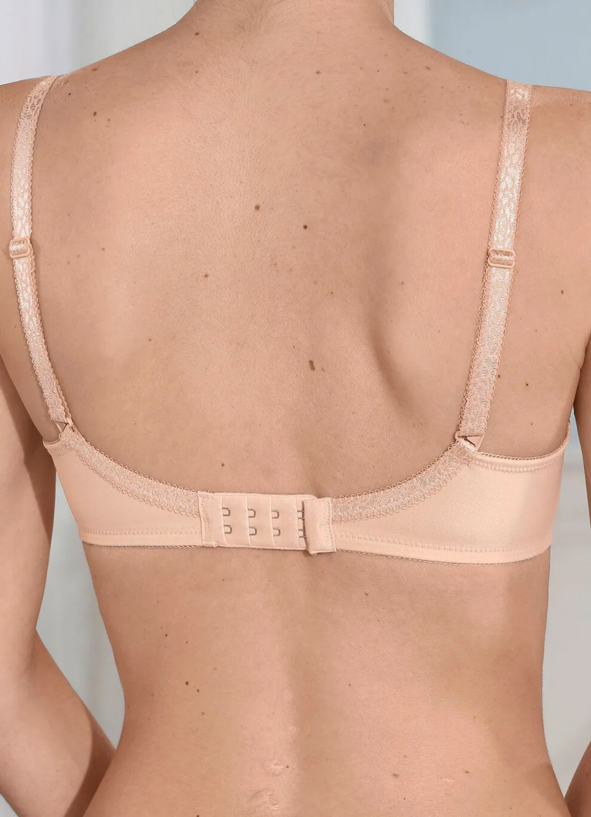 Triumph Amourette Minimzer-Bügel-BH mit Elastikspitze
