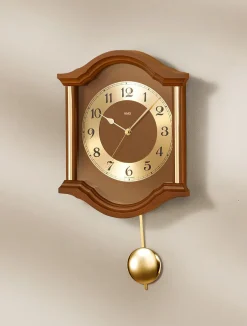 Wanduhr aus Holz