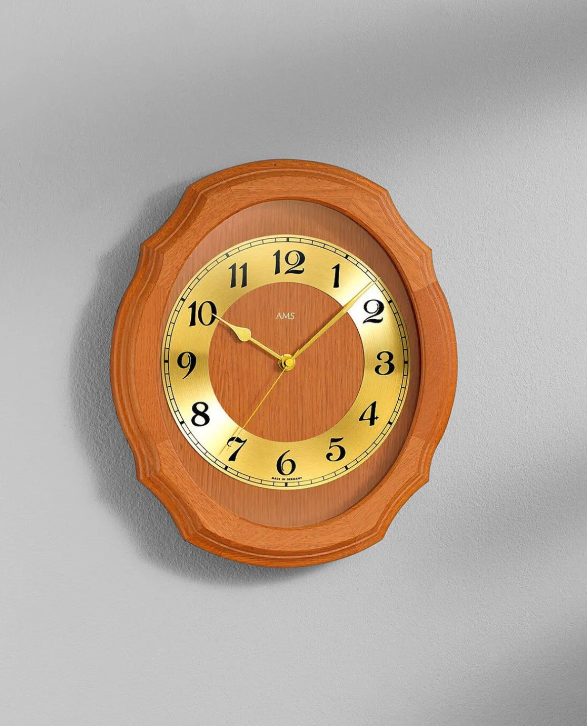 Wanduhr mit Funkuhrwerk