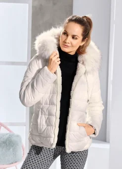 Wendejacke mit fester Kapuze